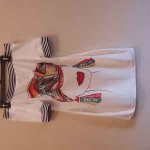 ChiCMe L  white and colors on front.
